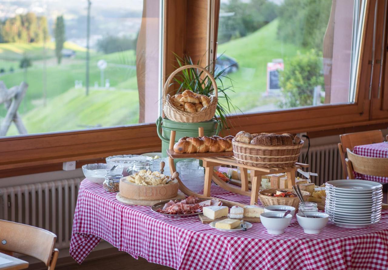 Restaurant Und Kaeserei Berghof Ganterschwil Екстериор снимка